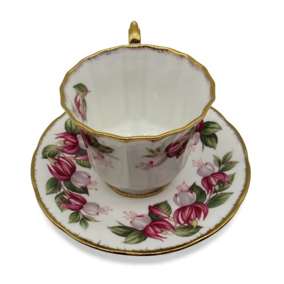 STAFFORDSHIRE Fuchsia July Flower Teacup & Saucer Set England Vintage - Picture 2 of 11